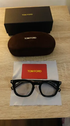 Óculos tom Ford original novo nunca usado 