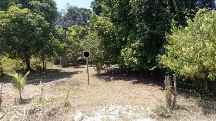 Terreno 690m², rua asfaltada, Nova Marília - Magé - RJ