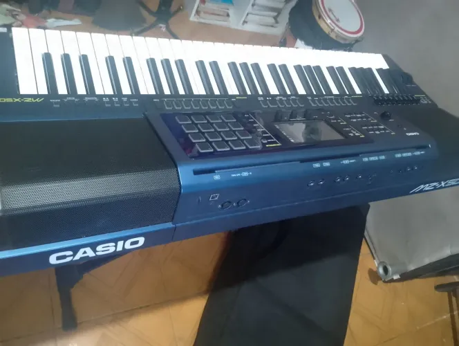 Teclado Casio mz-x500 profissional