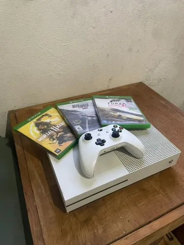 Vídeo game está novo só pegar e joga