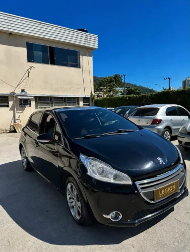 Peugeot 208 Griffe 1.6 Flex 16V 5P Aut. 2014
