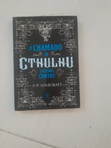 Livro "O Chamado de Cthulhu e outros Contos" (Retirada Apenas em Mãos)