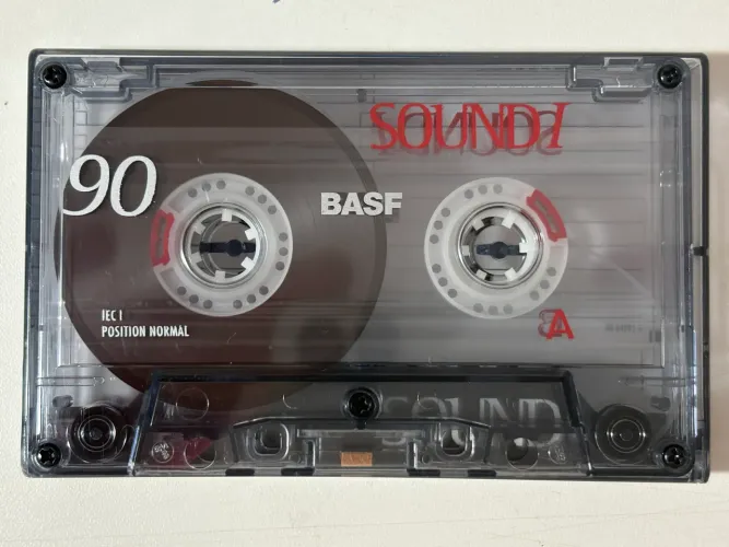 Fita cassete Basf Sound I 90 (Made in Germany 1997)
