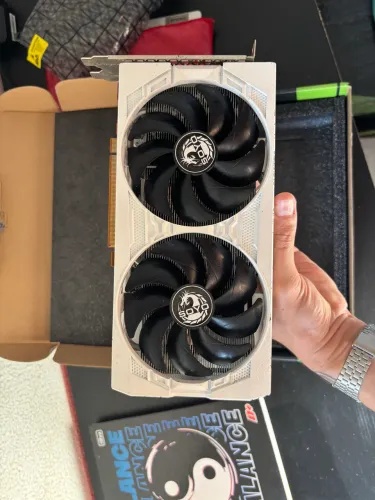 PLACA DE VIDEO 5500xt