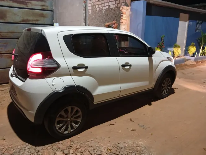 Fiat Mobi Like 1.0 Fire Flex 5P. 2022