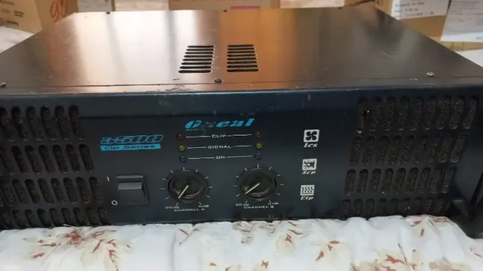Amplificador de Potência Profissional Oneal, modelo OP 3500 Series