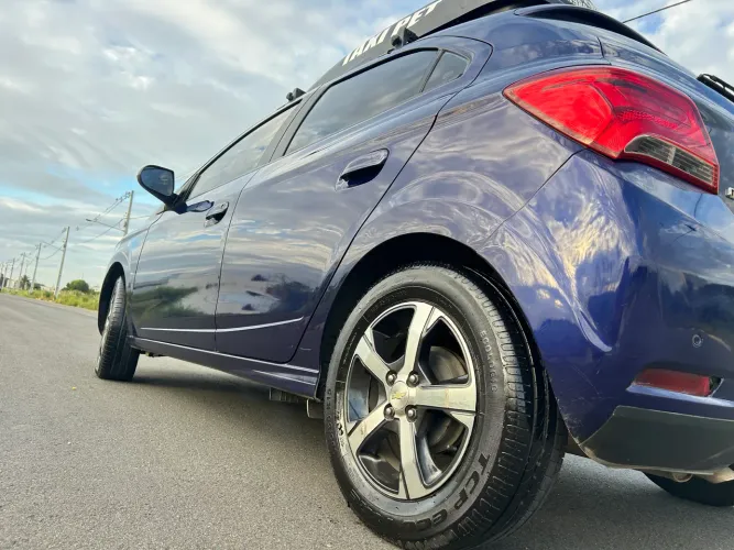 Chevrolet Onix Hatch LTZ 1.4 8V Flex Mec. 4P 2018