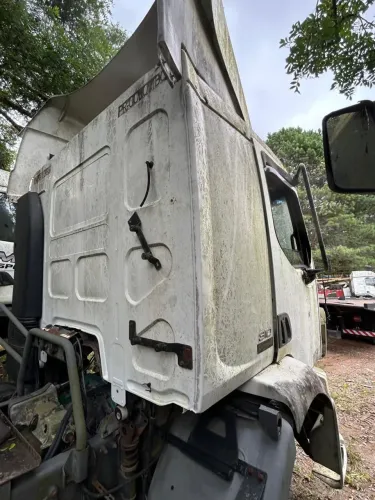 Cabine volvo vm 310 2015 leito teto baixo