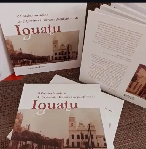Livro sobre patrimônio histórico e arquitetônico de IGUATU - Capa dura - 124 pgs
