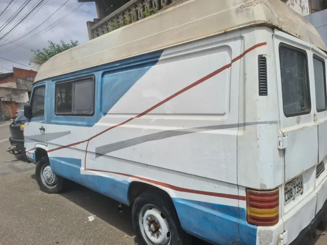 Mercedes-Benz 180-D Van 2.4 Diesel 1995