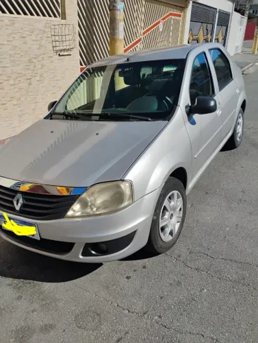 Renault Logan Expression Hi-flex 1.6 8V 4P 2011