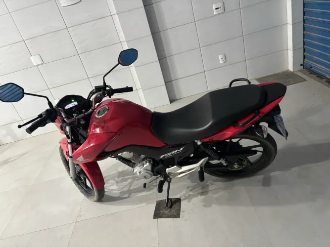     Honda CG 160 Fan 2024/24 - Apenas 4.197 km - Estado de Zero - R$ 18.800