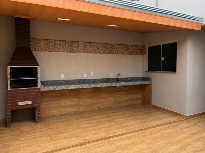 Vende Se casa 604 Norte