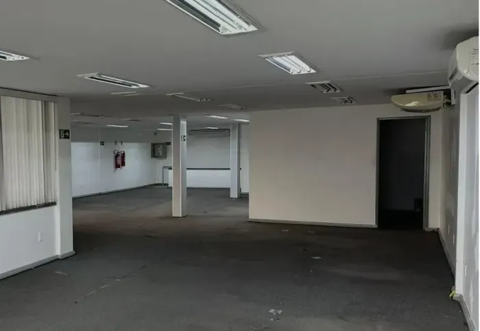 Sala no Centro Comercial Casa Center