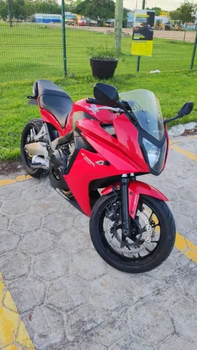 Vende se CBR 650F  2015