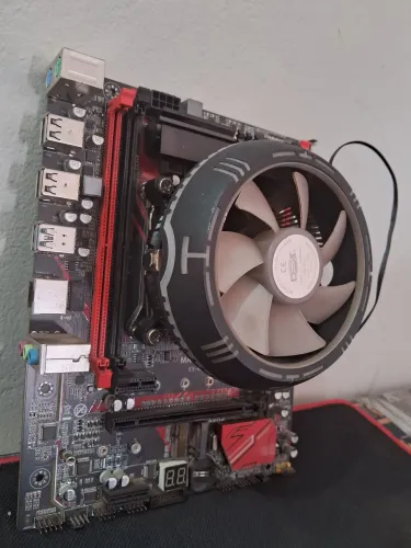 Kit x99 xeon v3 placa e processador DDR4