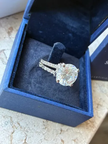 Anel swarovski