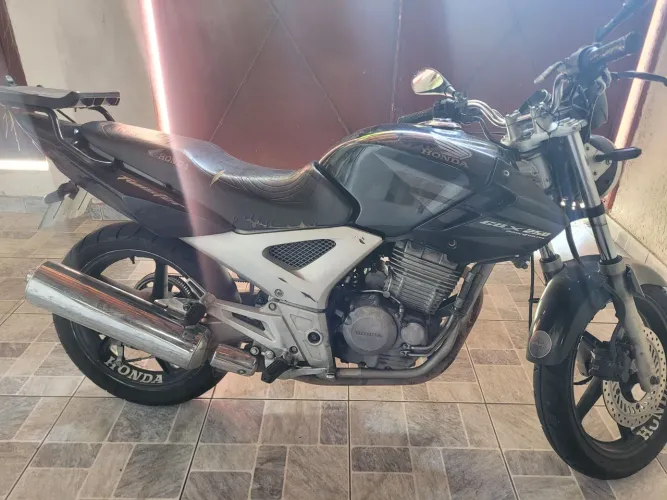 Vendo cbx twister 2008