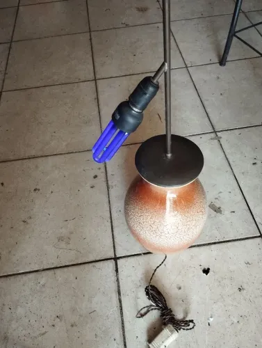 Abajur vaso de cerâmica, tomada de baquelite.