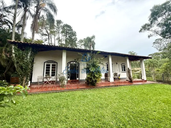 Chácara à venda em Embu das Artes-SP, bairro Chácaras Lidia: 4 quartos, 2 suítes, 1 sala,