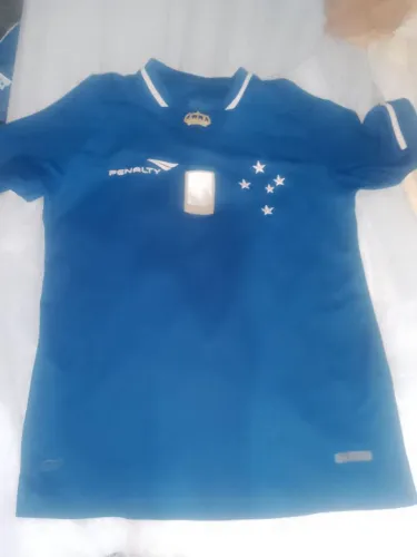 Camisa do Cruzeiro, temporada 2015, tamanho P.