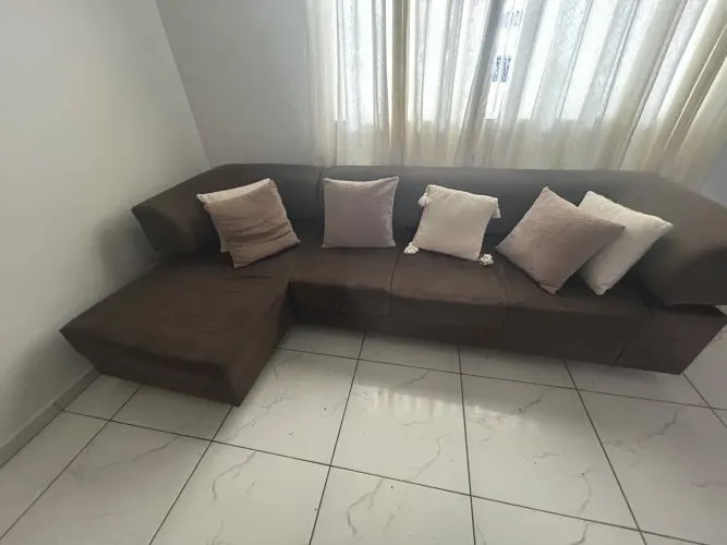 Vendo Sofá com Chaise
