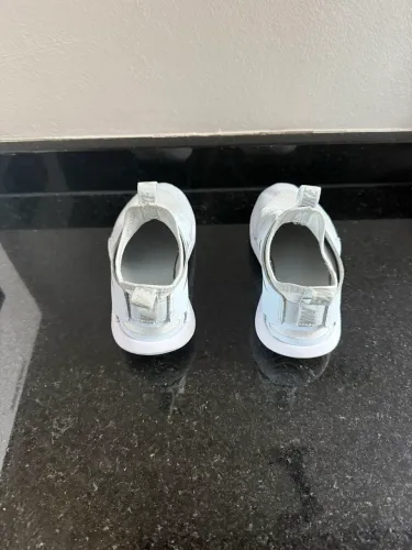 Tênis Nike infantil número 31