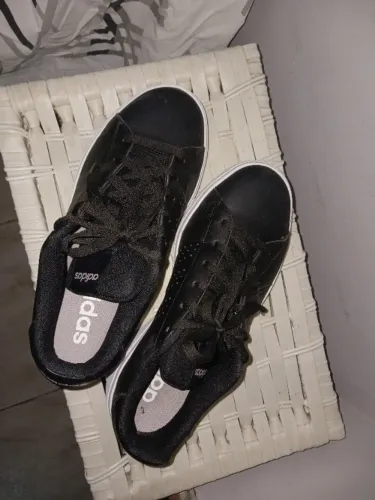Tênis Adidas Casual Preto com Sola Branca Feminino - Tam. 36