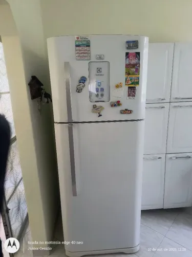 Geladeira Electrolux duplex Frost Free novíssima