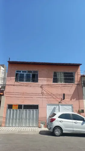Imóvel para venda com 245 metros quadrados, localizado no Presidente Kennedy, possui 5 qua