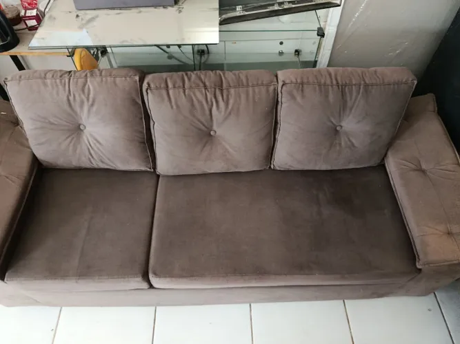 Sofá três lugares perfeito estado