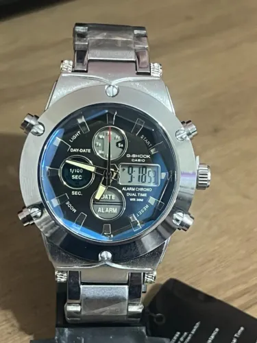 Relógio Casio G shock 5202 em aço analógico e digital