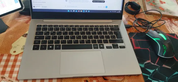LEIA ANUNCIO SAMSUNG GALAXY BOOK GO