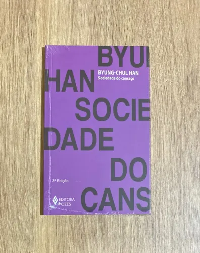 Livro lacrado Sociedade do Cansaço (Byung-Chul Han)