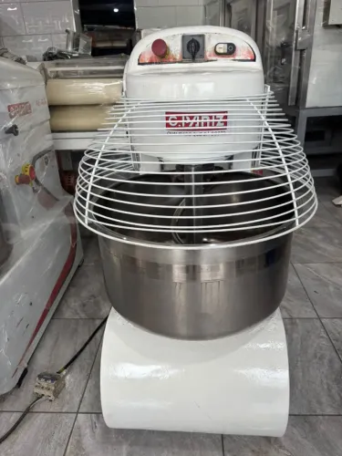 Masseira aspiral 40 kilos de massa pronta Gpaniz