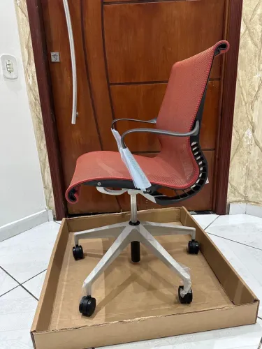 cadeira herman miller setu nova .Entraga grátis sp capital