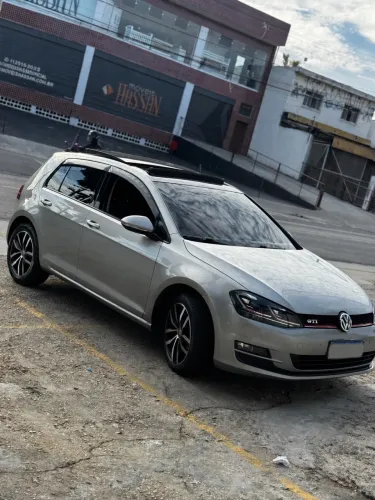 Volkswagen Golf Comfortline 1.6 MSI Total Flex Aut. 2016
