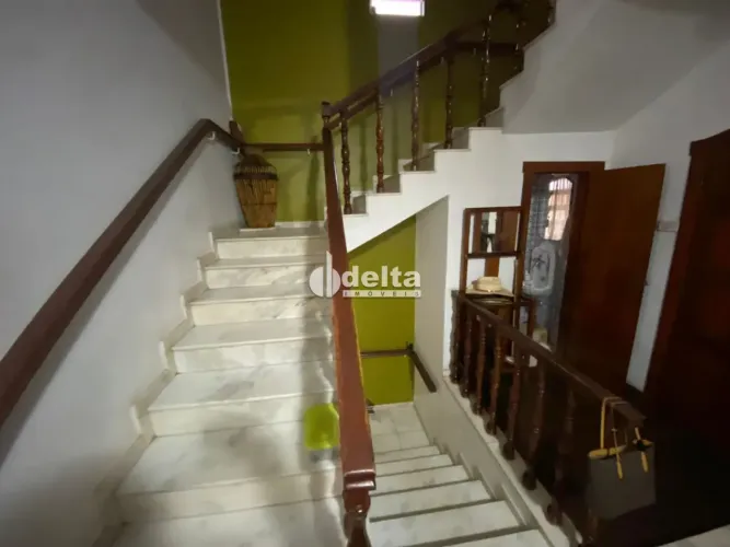 Casa disponível para locação no bairro Lídice em Uberlândia-MG