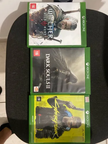 Xbox One S 1TB + 2 Controles Originais + 3 Jogos (Aceito Troca por Series S)