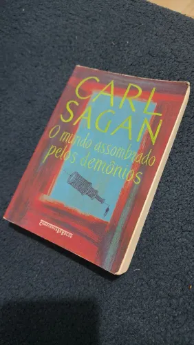Livro - O mundo assombrado pelos demônios 