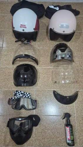 Capacete Royal Enfield e Bieffe