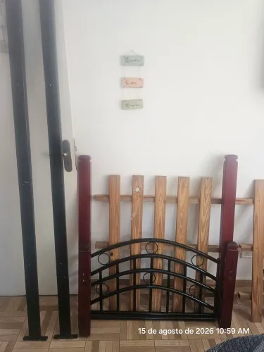Cama solteirão de madeira/ferro