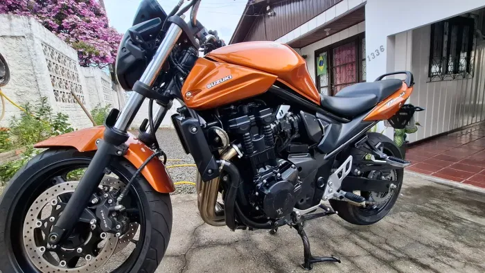 Troco por carro ou vendo (valor da venda 25.000)