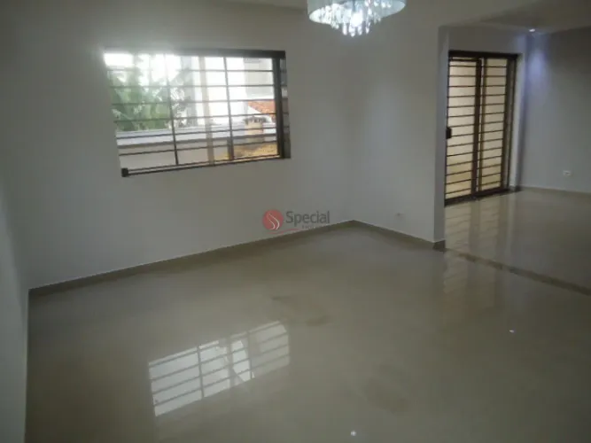 Sobrado de 400 m² para locação na Vila Formosa.