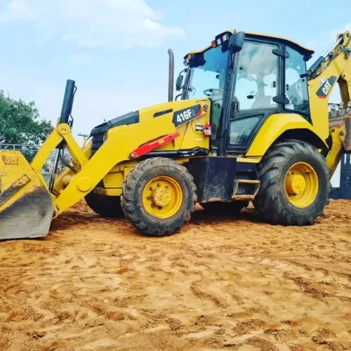 RETROESCAVADEIRA CAT 416F 