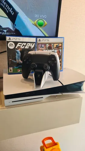 Playstation 5 com leitor de disco + 2 controles + 3 jogos + suporte de controles