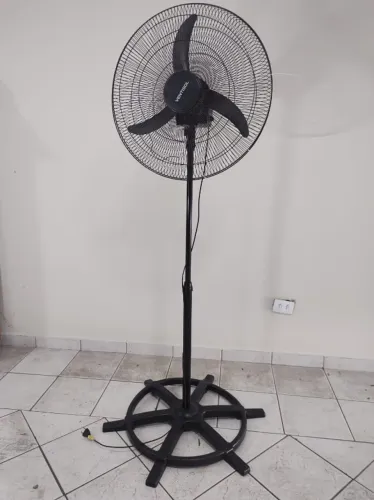 De Coluna Ventisol 60cm Preto 220v - Muito Potente (Semi-novo)