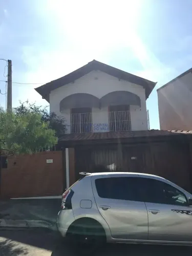 Sobrado com Piscina, 4 dormitórios à venda, 250 m² por R$ 900.000 - Vila Tesouro - São Jos