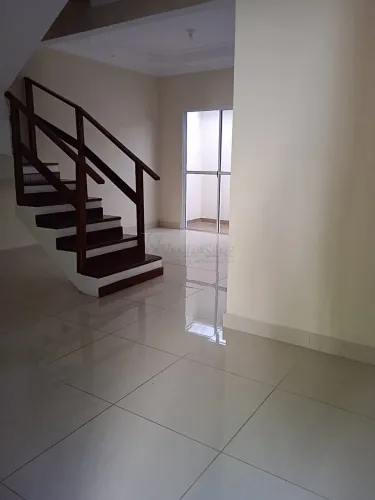Sobrado em Condomínio à Venda na Vila São Bento, São José dos Campos