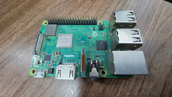 Raspberry Pi 3 B + KIT 3 pcs